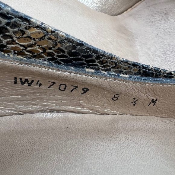 Stuart Weitzman Brown Pointed Toe Snakeskin Heels Size 8 1/2 Women’s - Picture 4 of 9